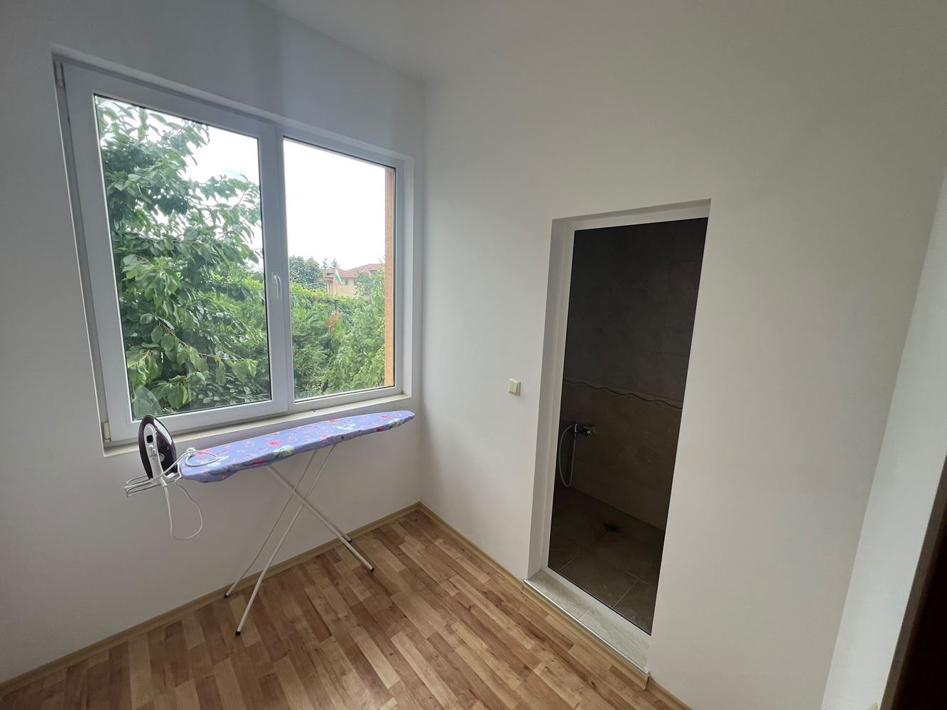 Freistehendes zweistöckiges Haus in Kableshkovo – vollständig möbliert und bezugsfertig