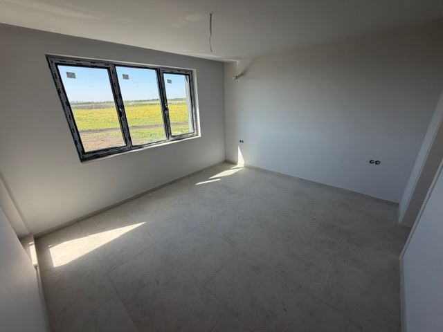 Pomorie – modernes zweistöckiges Haus mit vier Schlafzimmern – Sicherheit, Energieeffizienz und kompromissloser Komfort