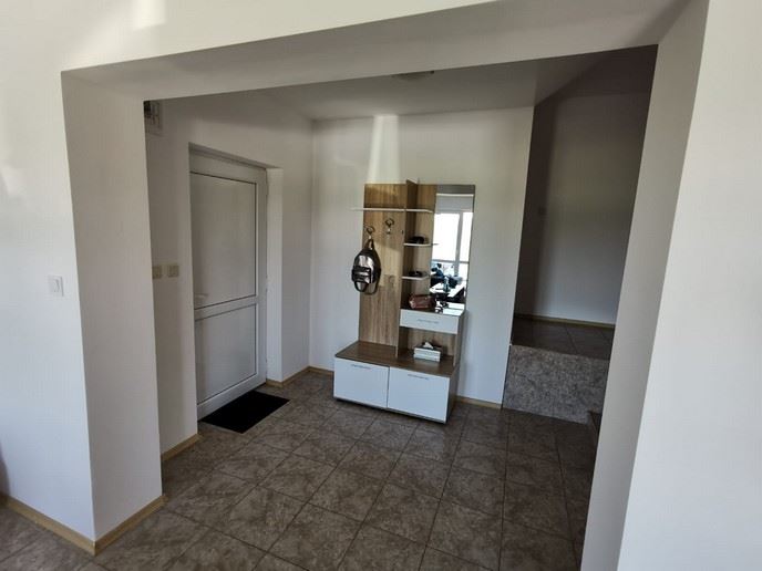 Geräumiges Einfamilienhaus mit Panoramablick in einem Öko-Komplex im Balkan-Gebirge