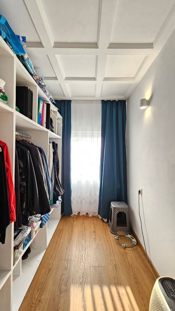 Außergewöhnliches einstöckiges Haus mit großzügigem Garten im ruhigen Dorf Kosharitsa