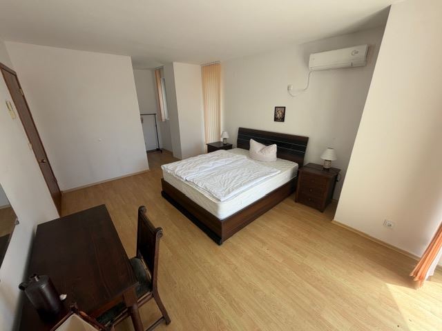 Zweigeschossiges Haus in einer modernen Anlage nahe Sonnenstrand – Komfort, Ruhe und ausgezeichnetes Wohnumfeld