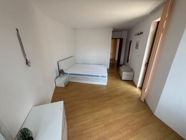 Zweigeschossiges Haus in einer modernen Anlage nahe Sonnenstrand – Komfort, Ruhe und ausgezeichnetes Wohnumfeld
