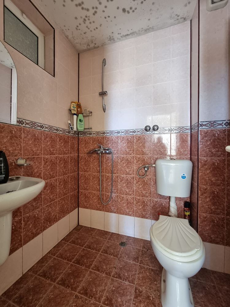 Luxuriöses Haus mit Pool und Meerblick in Sveti Vlas – nur 1 km vom Strand entfernt