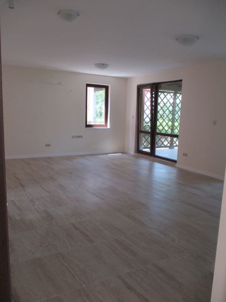 Zweistöckiges Reihenhaus im „Green Life“ Komplex, Sozopol – stilvolles Leben nur wenige Schritte vom Strand entfernt