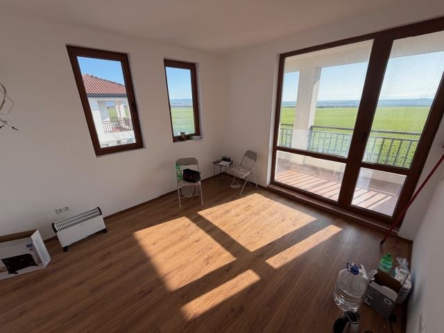 Luxuriöses zweistöckiges Haus mit Meerblick in Aheloy