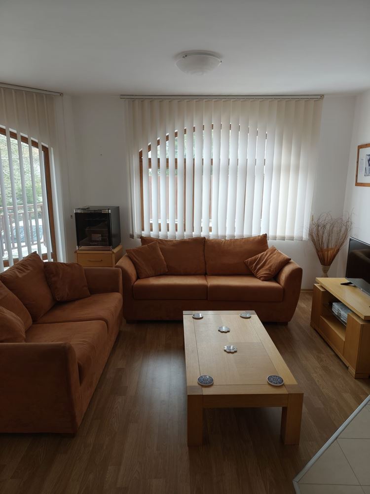 Luxuriöses zweistöckiges Haus mit Pool und schöner Panorama-Aussicht in einer prestigeträchtigen Anlage – Aheloy