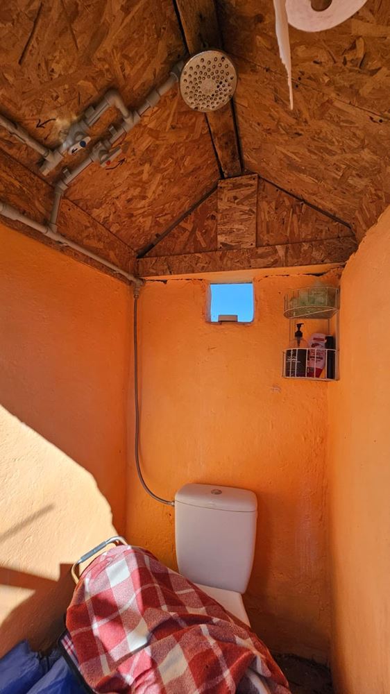 Ausgezeichnetes einstöckiges Haus mit Pool und großem Grundstück im Dorf Dyulevo