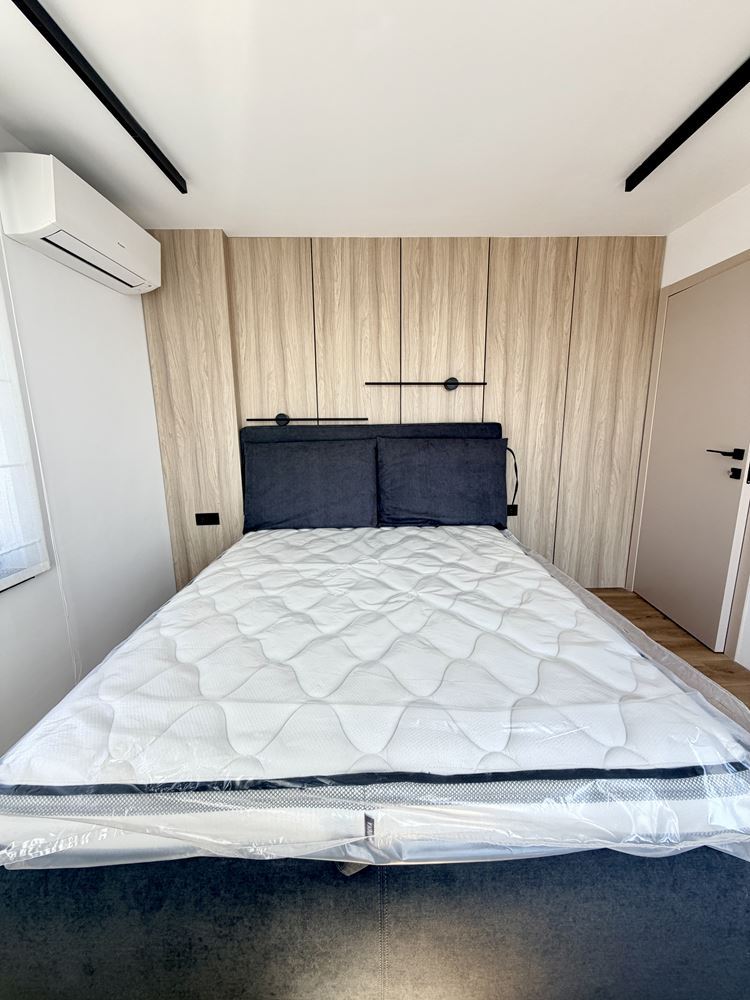Zweigeschossiges modernes Haus in einer geschlossenen Anlage nahe Sonnenstrand – Öko-Umgebung, Raum und Luxus