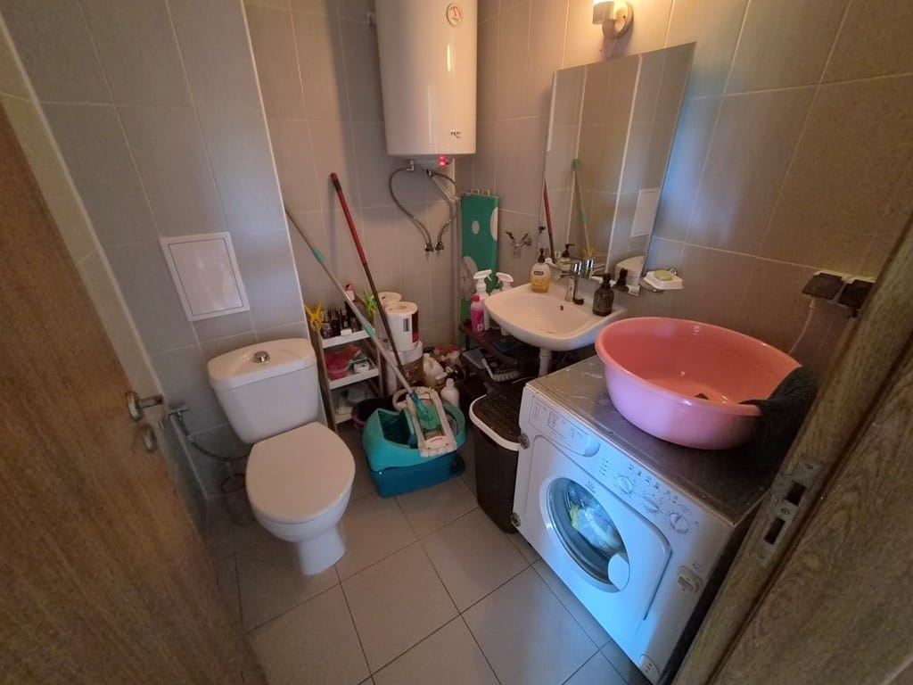 Geräumiges Townhouse in einer Boutique-Wohnanlage – vollständig möbliert, nahe am Meer und mit niedrigen Betriebskosten