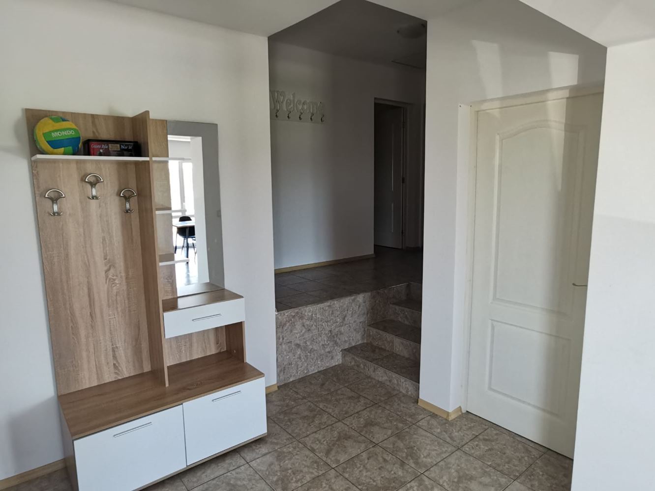 Geräumiges Einfamilienhaus mit Panoramablick in einem Öko-Komplex im Balkan-Gebirge