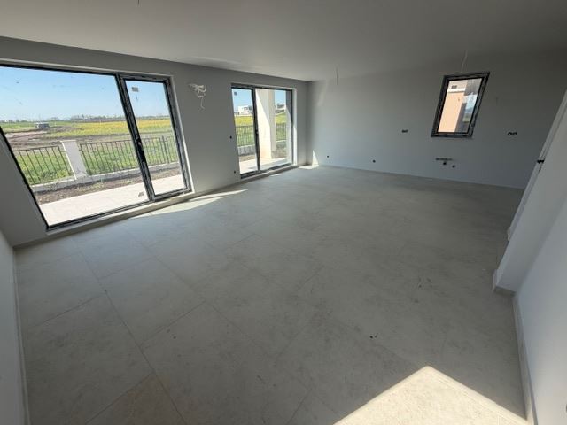 Pomorie – modernes zweistöckiges Haus mit vier Schlafzimmern – Sicherheit, Energieeffizienz und kompromissloser Komfort