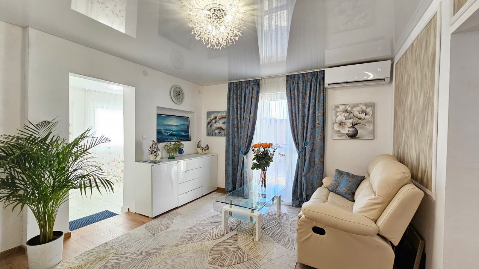 Außergewöhnliches einstöckiges Haus mit großzügigem Garten im ruhigen Dorf Kosharitsa