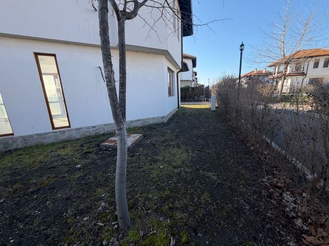Luxuriöses zweistöckiges Haus mit Meerblick in Aheloy