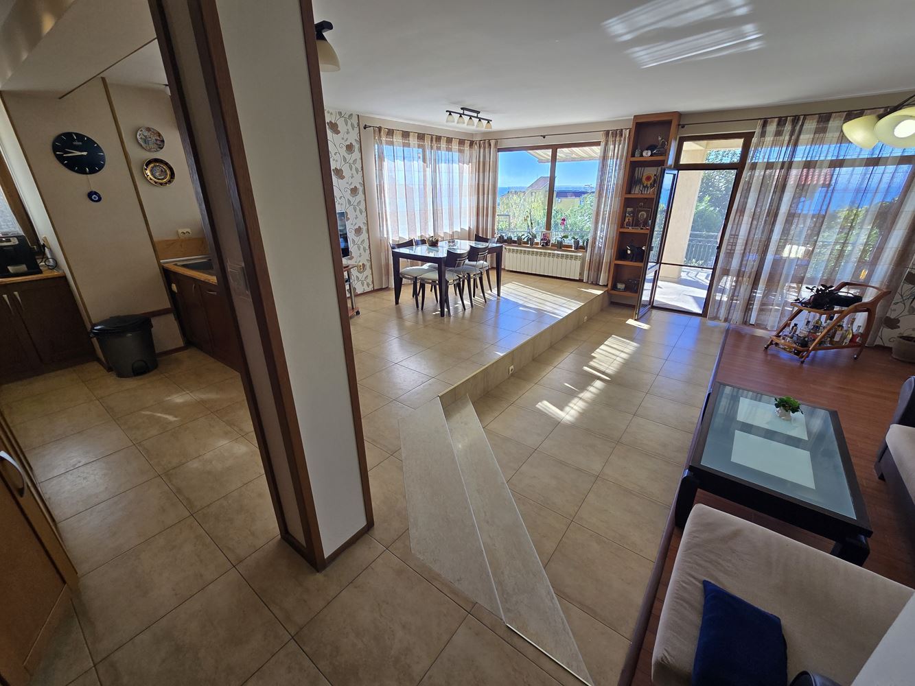 Freistehendes Haus mit Panoramablick auf das Meer und eigenem Garten in Sveti Vlas