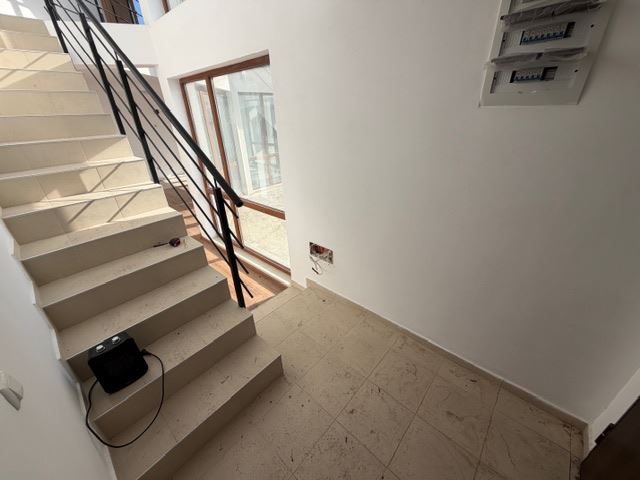 Luxuriöses zweistöckiges Haus mit Meerblick in Aheloy