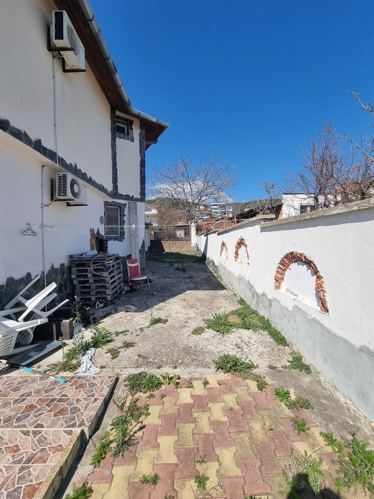 Luxuriöses Haus mit Pool und Meerblick in Sveti Vlas – nur 1 km vom Strand entfernt