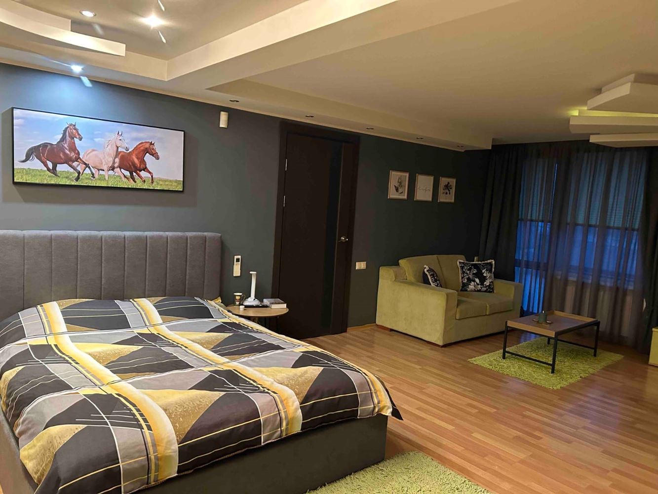 Luxuriöses Haus mit Swimmingpool, großzügigem Garten und beeindruckender Ausstattung in Varna