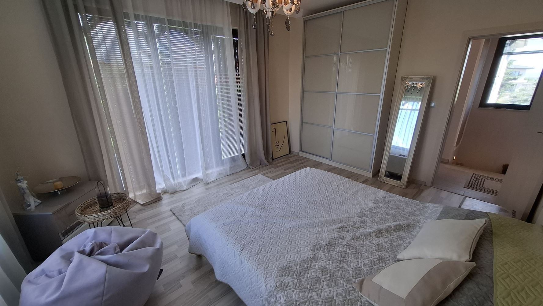 Luxuriöses zweistöckiges Haus in einer prestigeträchtigen Anlage in Pomorie