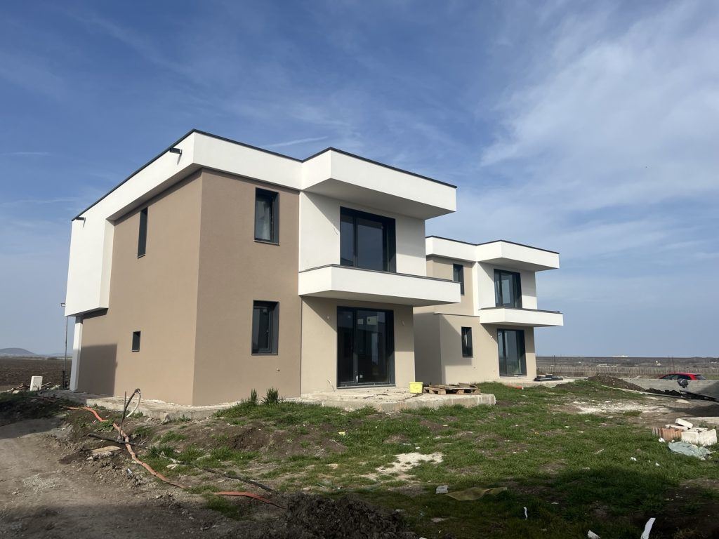 Pomorie – modernes zweistöckiges Haus mit vier Schlafzimmern – Sicherheit, Energieeffizienz und kompromissloser Komfort