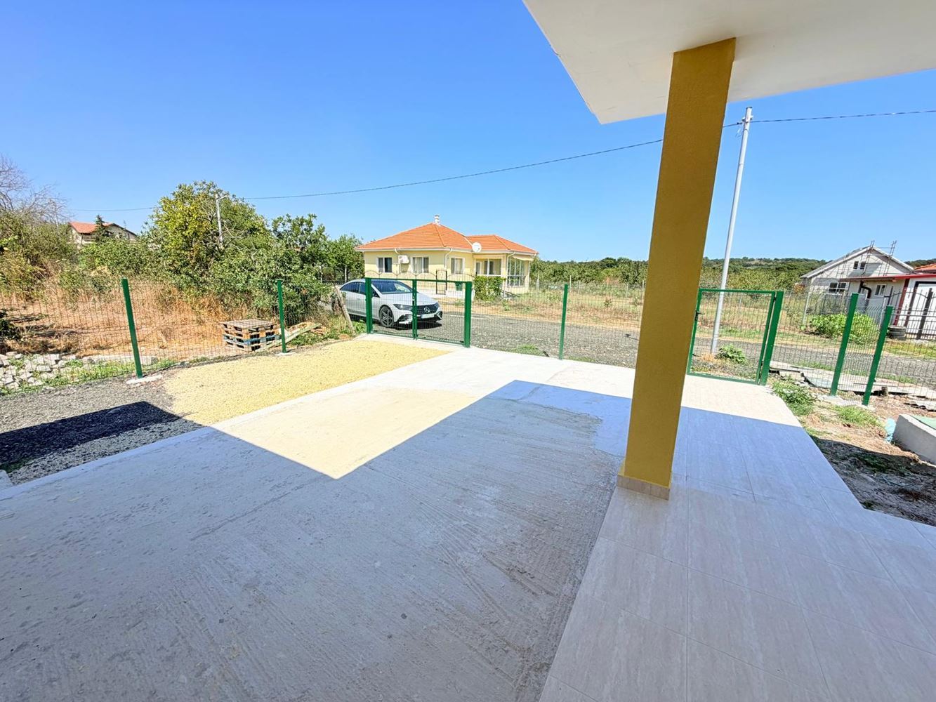 Freistehendes neues Haus mit Garten und Blick auf den Mandra-See – Dorf Cherni Vrah, 15 km von Burgas entfernt