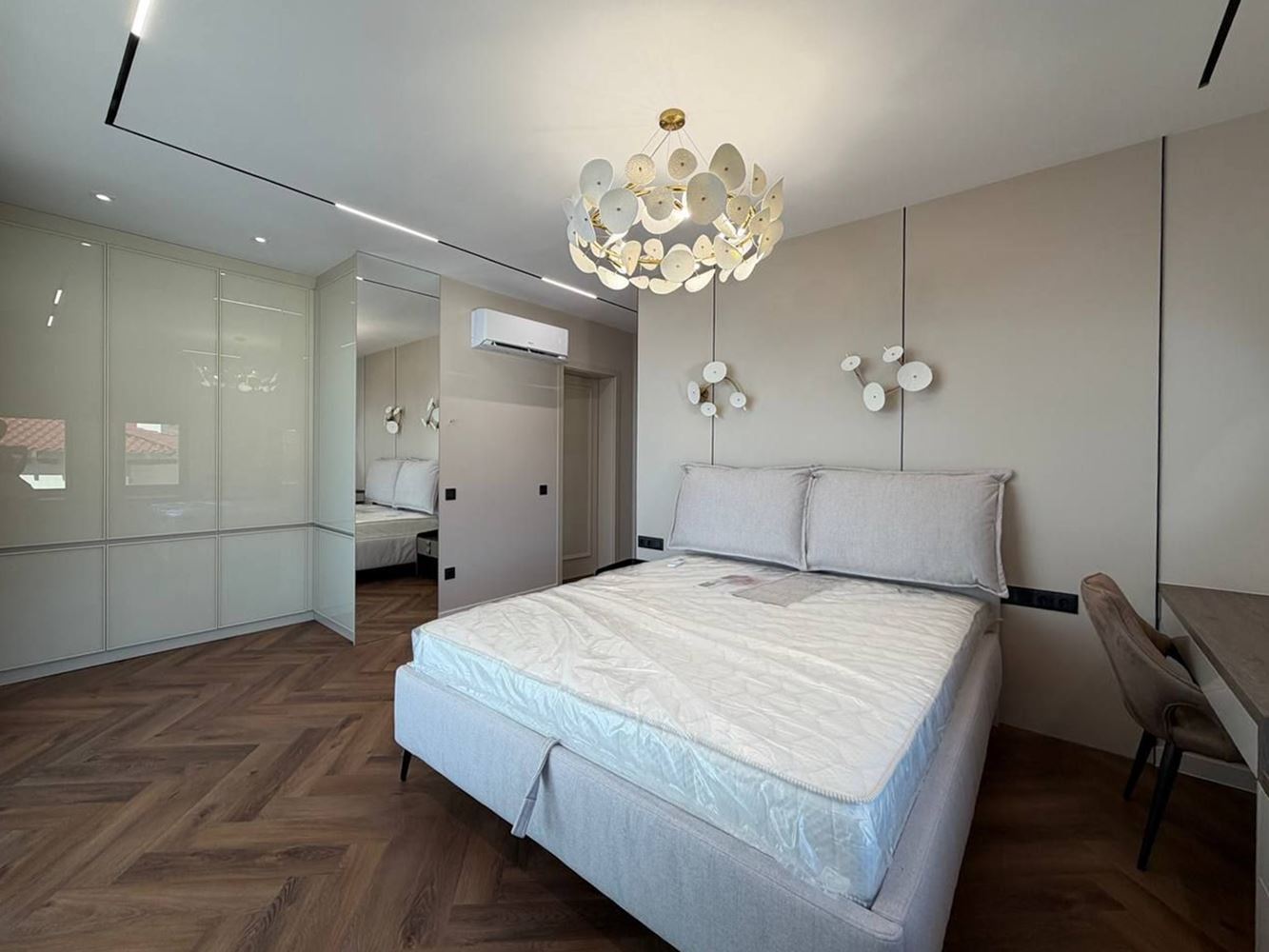 Luxuriöses freistehendes Haus mit privatem Pool und Panoramablick auf das Meer in Sveti Vlas