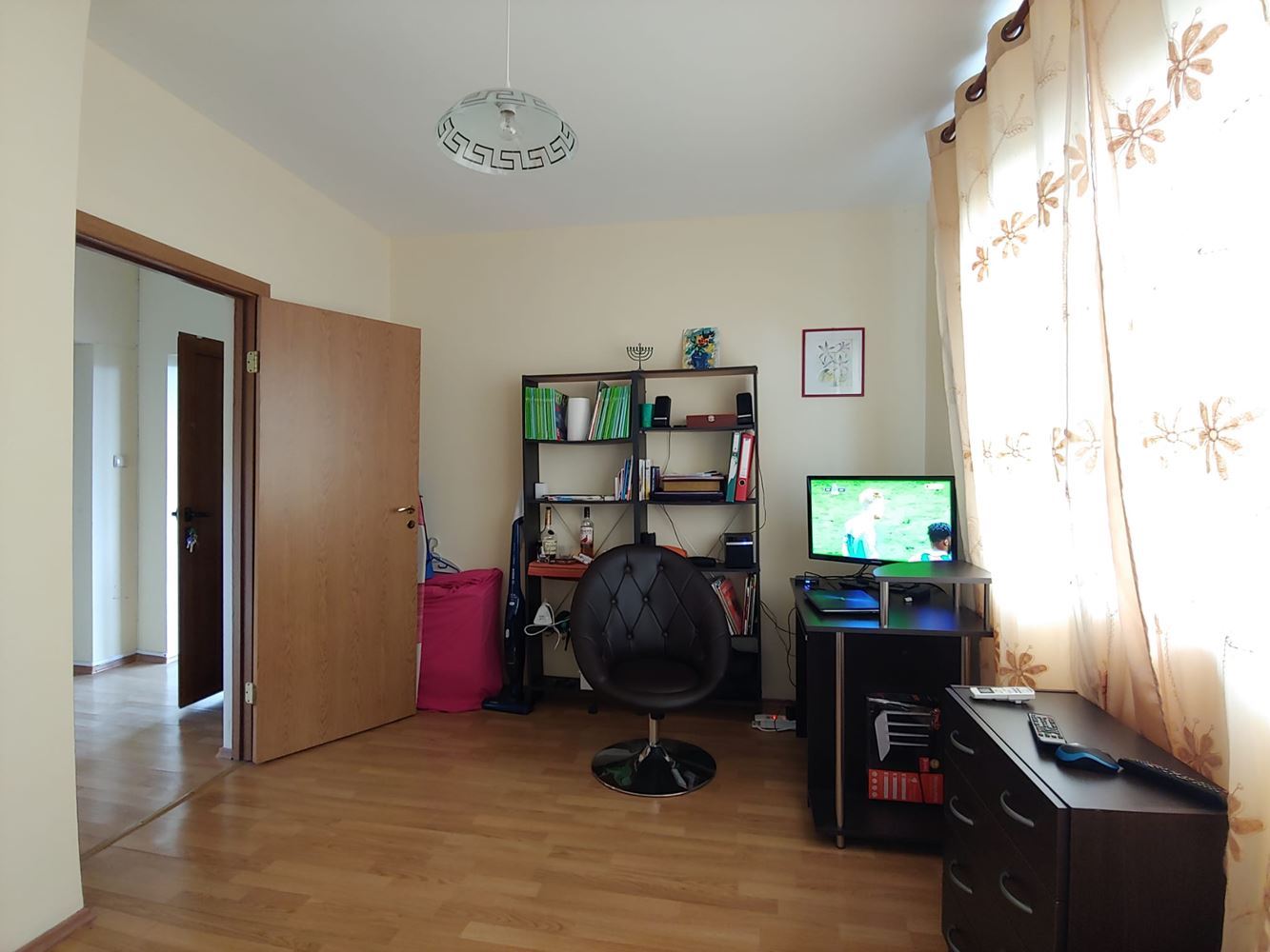 Geräumiges zweistöckiges Haus mit großem Grundstück, Kamin, Sauna und Whirlpool im Dorf Drachevo
