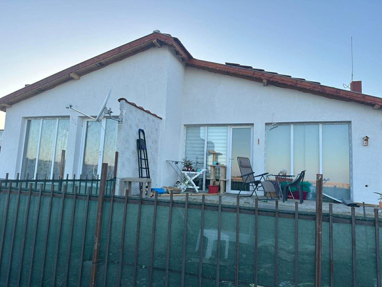 Neues einstöckiges Haus mit Garten in Kableshkovo – keine Wartungsgebühr