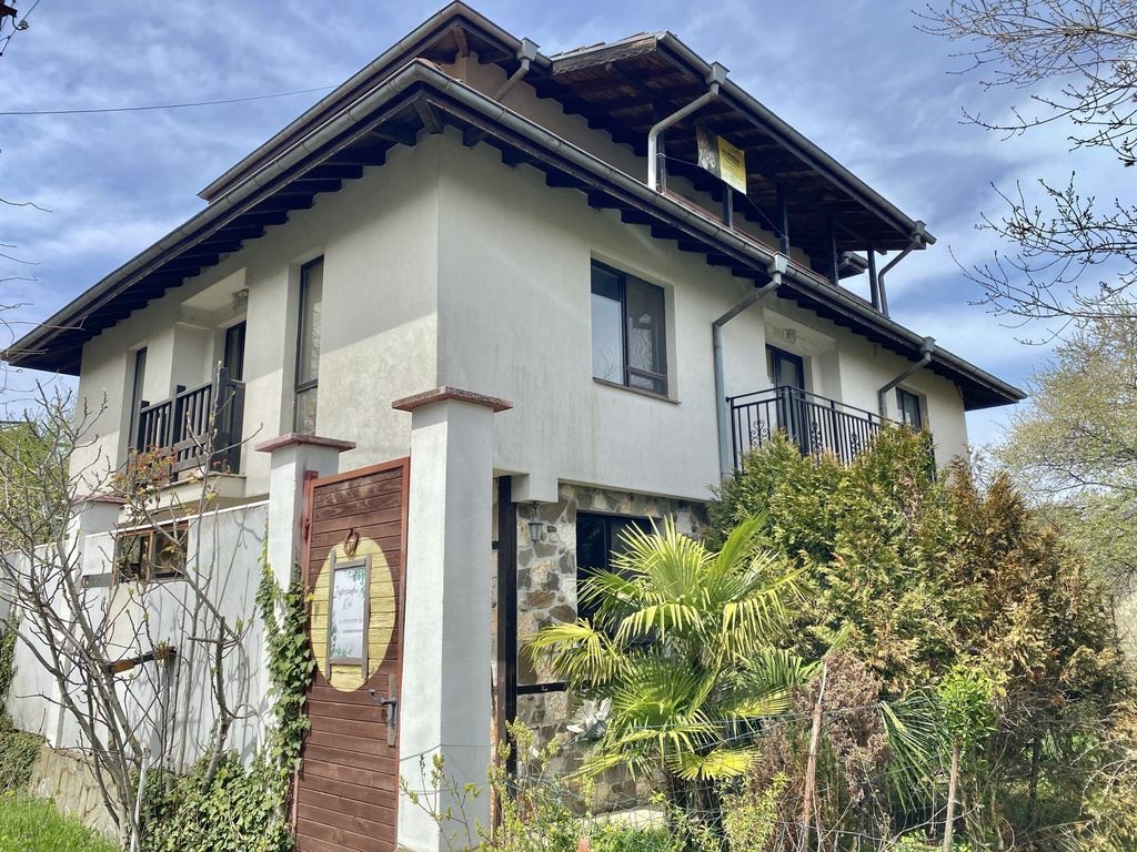 Haus mit fertigem Business in Primorsko – erfolgreiches Familienhotel oder gemütliches Zuhause am Meer mit nachgewiesenem Einkommen