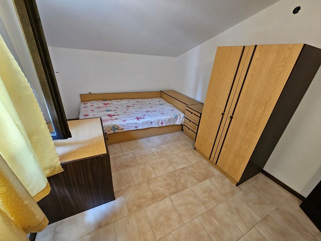 Geräumiges Einfamilienhaus mit Panoramablick in Kosharitsa