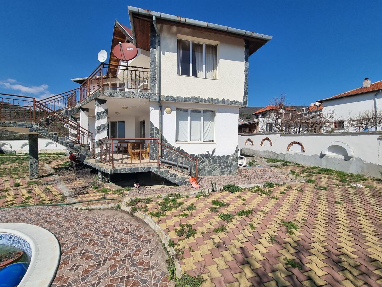Luxuriöses Haus mit Pool und Meerblick in Sveti Vlas – nur 1 km vom Strand entfernt