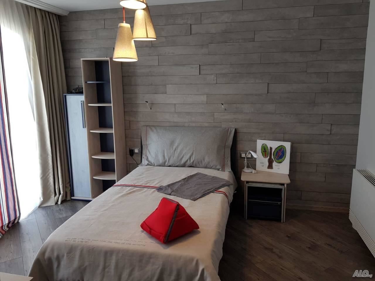 Modernes Haus im Zentrum von Ravda – luxuriöses bezugsfertiges Zuhause mit ausgezeichneter Lage und eigenem Grundstück