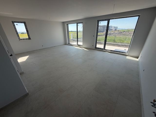 Pomorie – modernes zweistöckiges Haus mit vier Schlafzimmern – Sicherheit, Energieeffizienz und kompromissloser Komfort