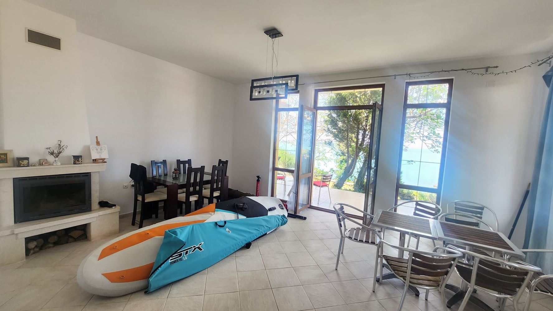 Wunderschönes dreistöckiges Haus in erster Meereslinie in Sosopol mit Panoramablick auf die Paradiesbucht