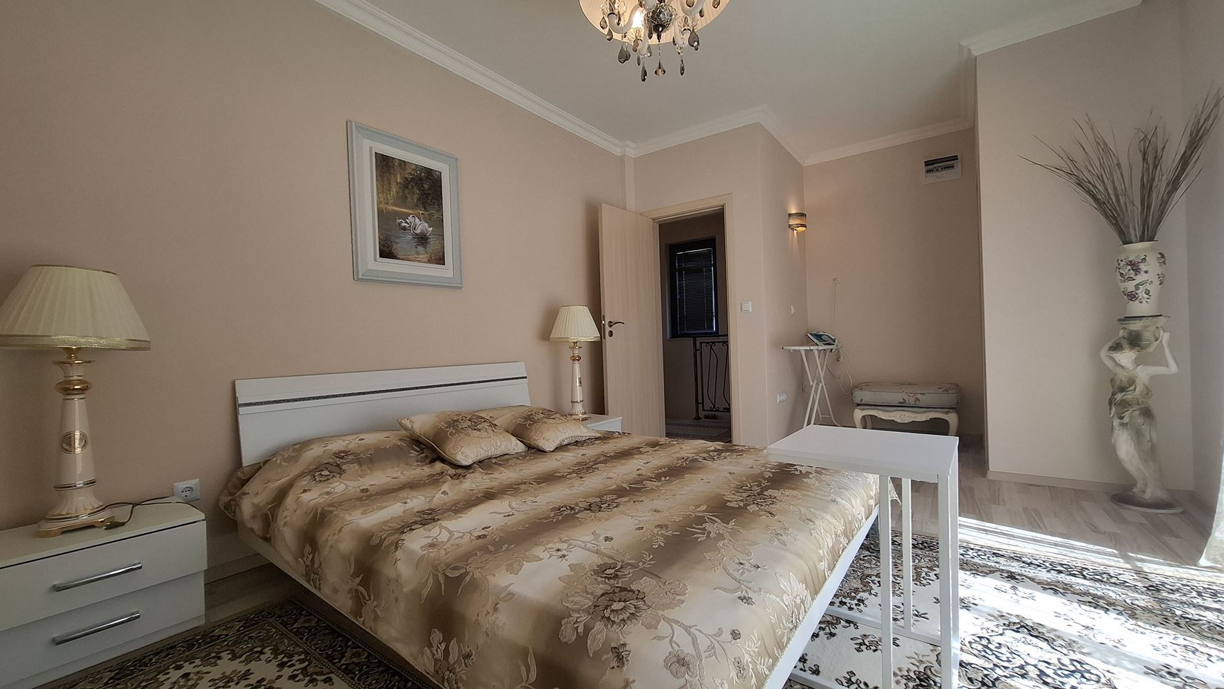 Luxuriöses zweistöckiges Haus in einer prestigeträchtigen Anlage in Pomorie
