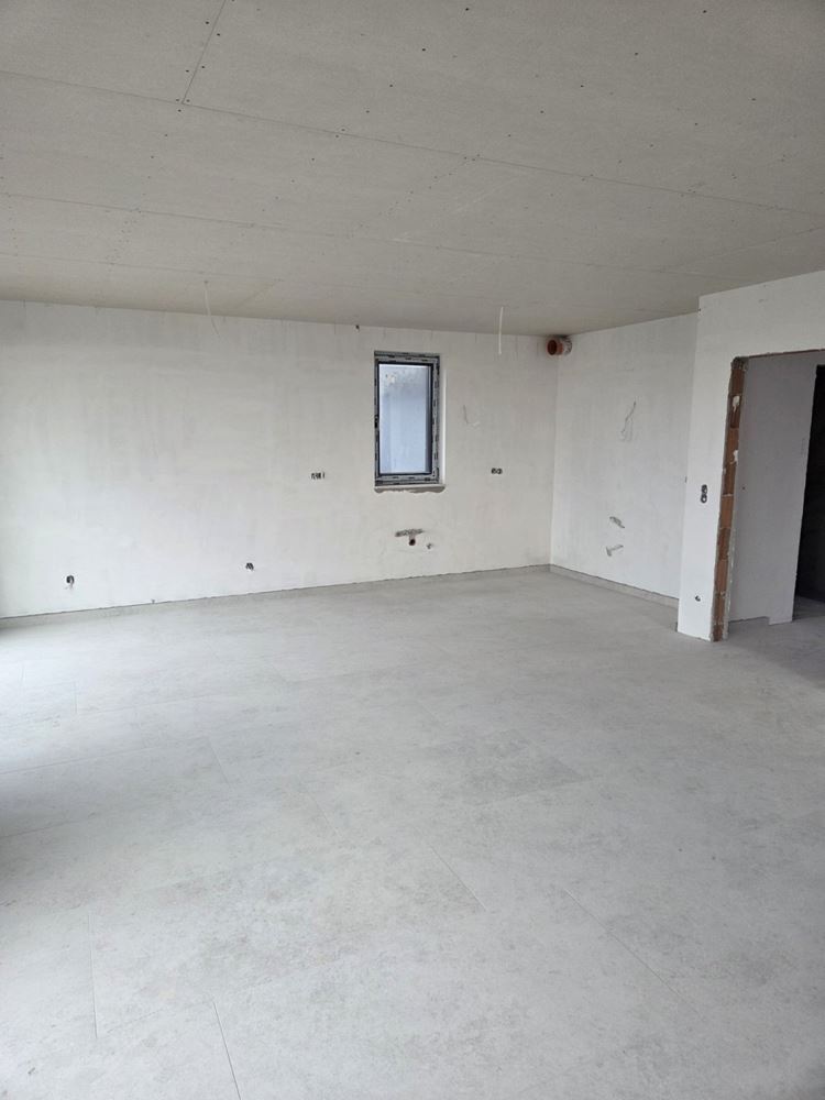 Pomorie – modernes zweistöckiges Haus mit vier Schlafzimmern – Sicherheit, Energieeffizienz und kompromissloser Komfort