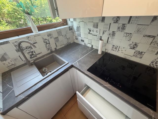 Zweigeschossiges Haus in einer modernen Anlage nahe Sonnenstrand – Komfort, Ruhe und ausgezeichnetes Wohnumfeld