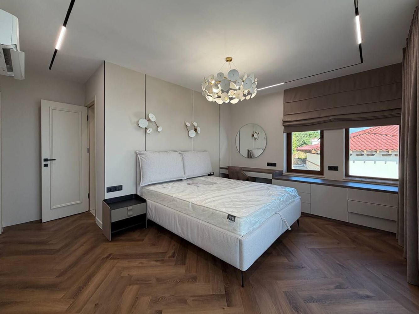 Luxuriöses freistehendes Haus mit privatem Pool und Panoramablick auf das Meer in Sveti Vlas