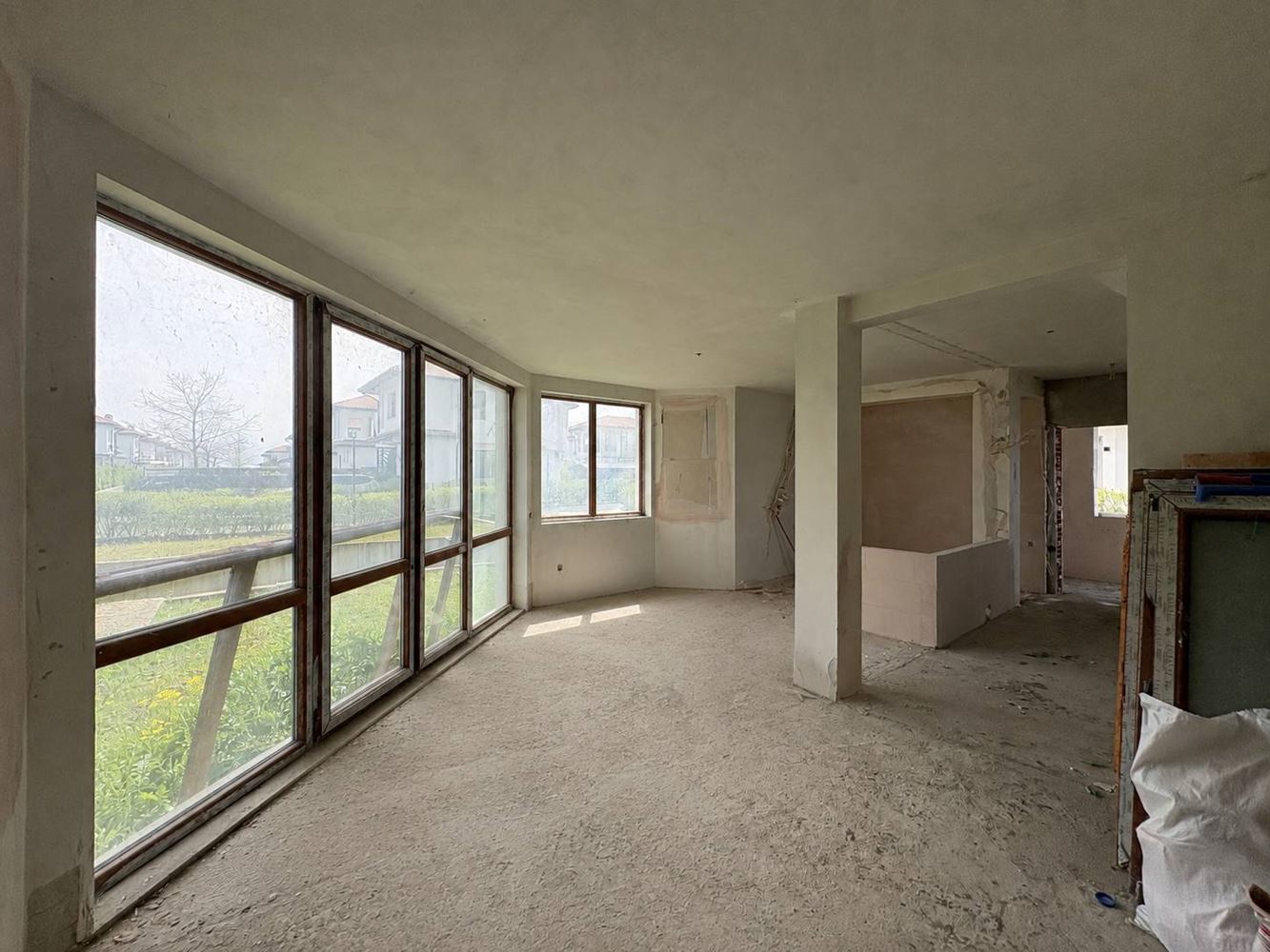 Haus mit privatem Pool und großem Grundstück im Raum Aheloy – Gemütlichkeit, Stil und Ruhe in Meeresnähe
