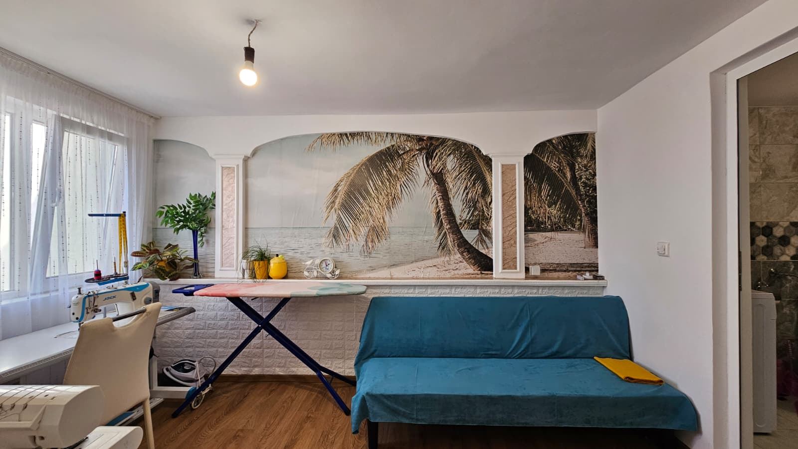 Außergewöhnliches einstöckiges Haus mit großzügigem Garten im ruhigen Dorf Kosharitsa