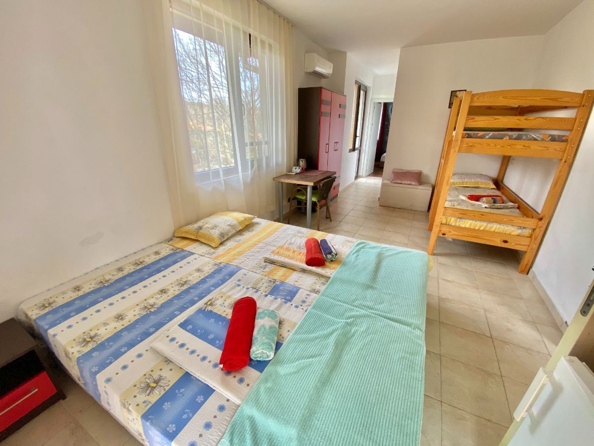 Haus mit fertigem Business in Primorsko – erfolgreiches Familienhotel oder gemütliches Zuhause am Meer mit nachgewiesenem Einkommen
