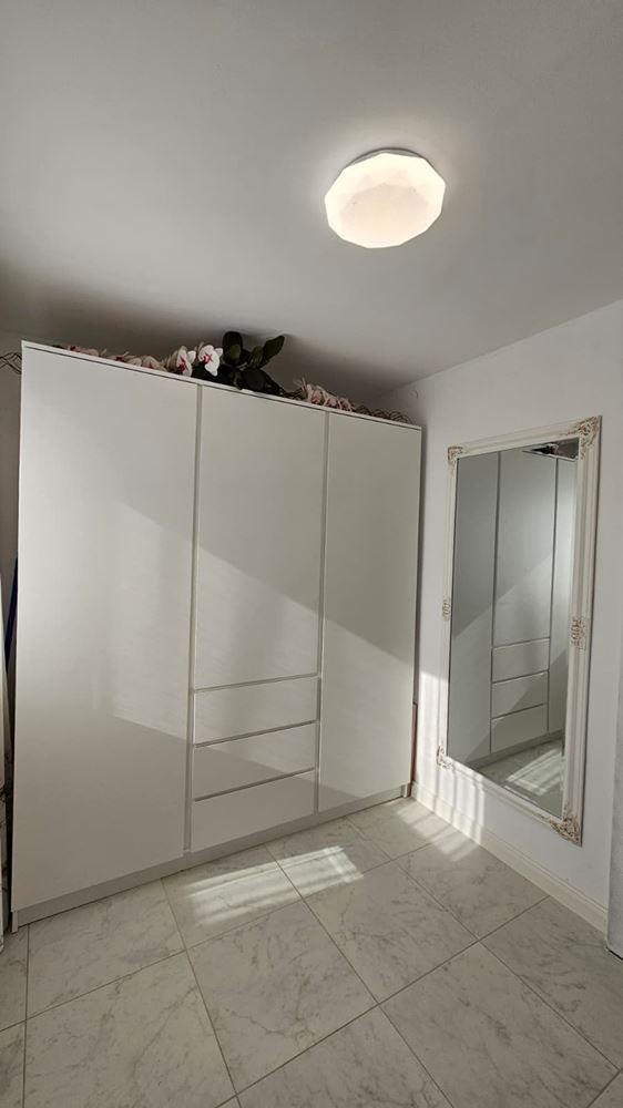 Außergewöhnliches einstöckiges Haus mit großzügigem Garten im ruhigen Dorf Kosharitsa