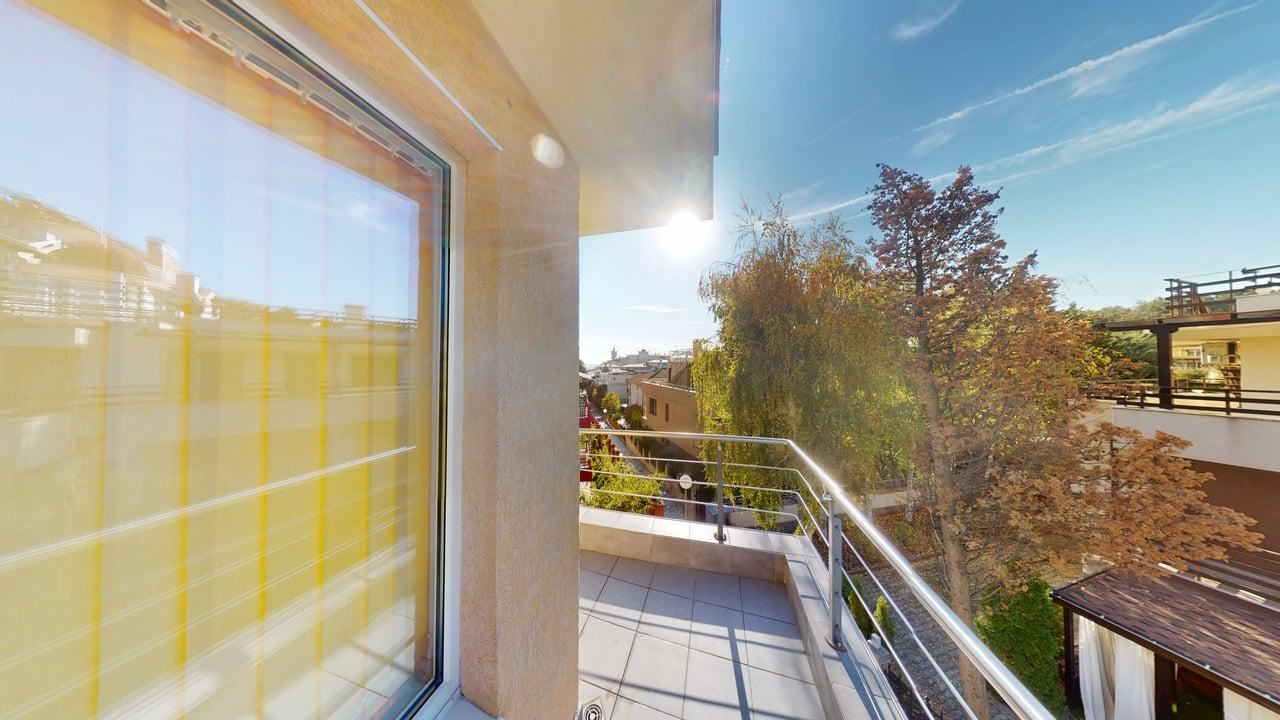 Panoramahaus auf vier Etagen mit 8 Schlafzimmern und Meerblick im Ferienort Sonnenstrand – ohne Wartungsgebühr