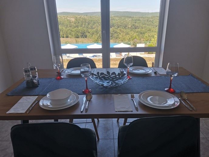 Geräumiges Einfamilienhaus mit Panoramablick in einem Öko-Komplex im Balkan-Gebirge