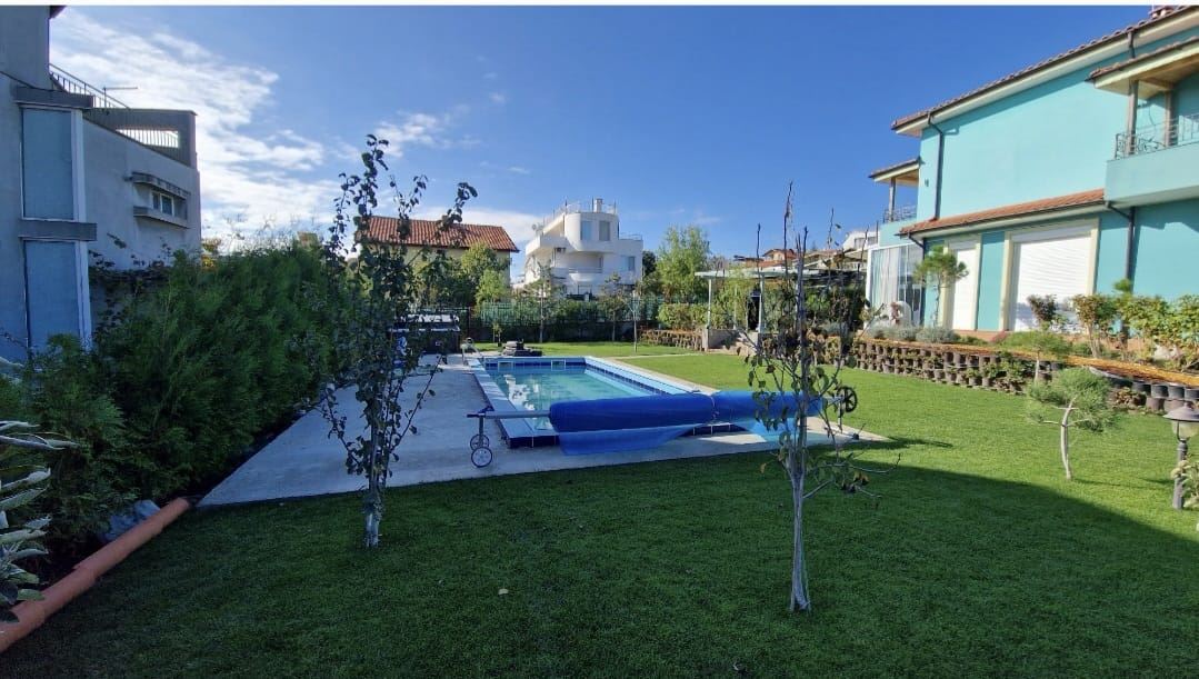 Modernes freistehendes Haus mit Meerblick und beheiztem Pool in Chervenka, Chernomorets
