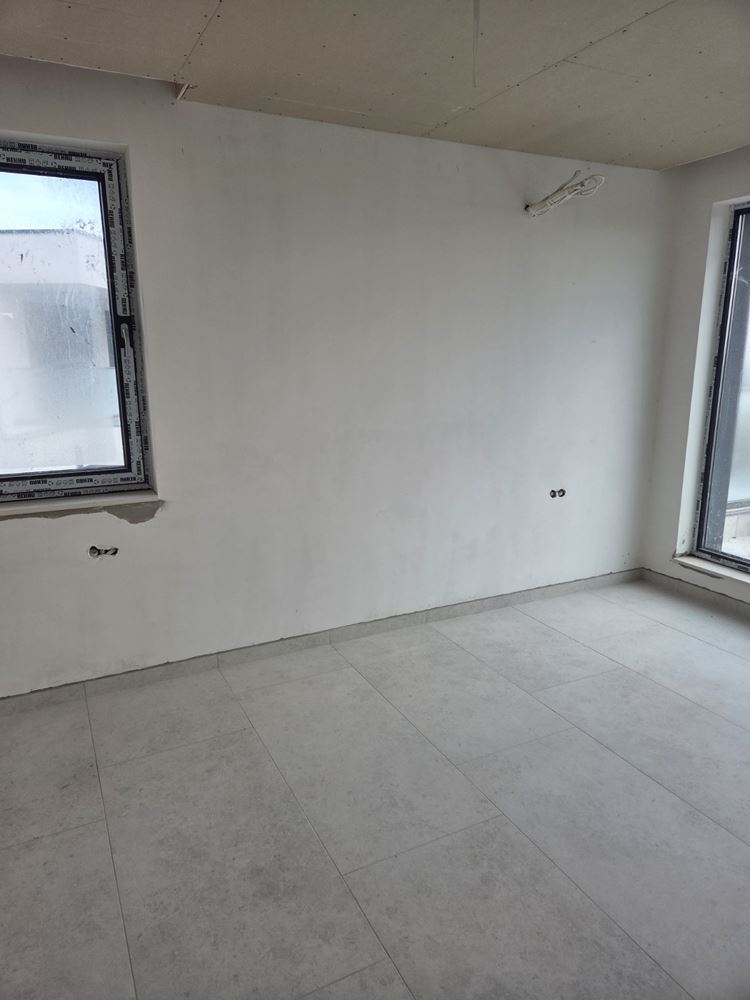 Pomorie – modernes zweistöckiges Haus mit vier Schlafzimmern – Sicherheit, Energieeffizienz und kompromissloser Komfort