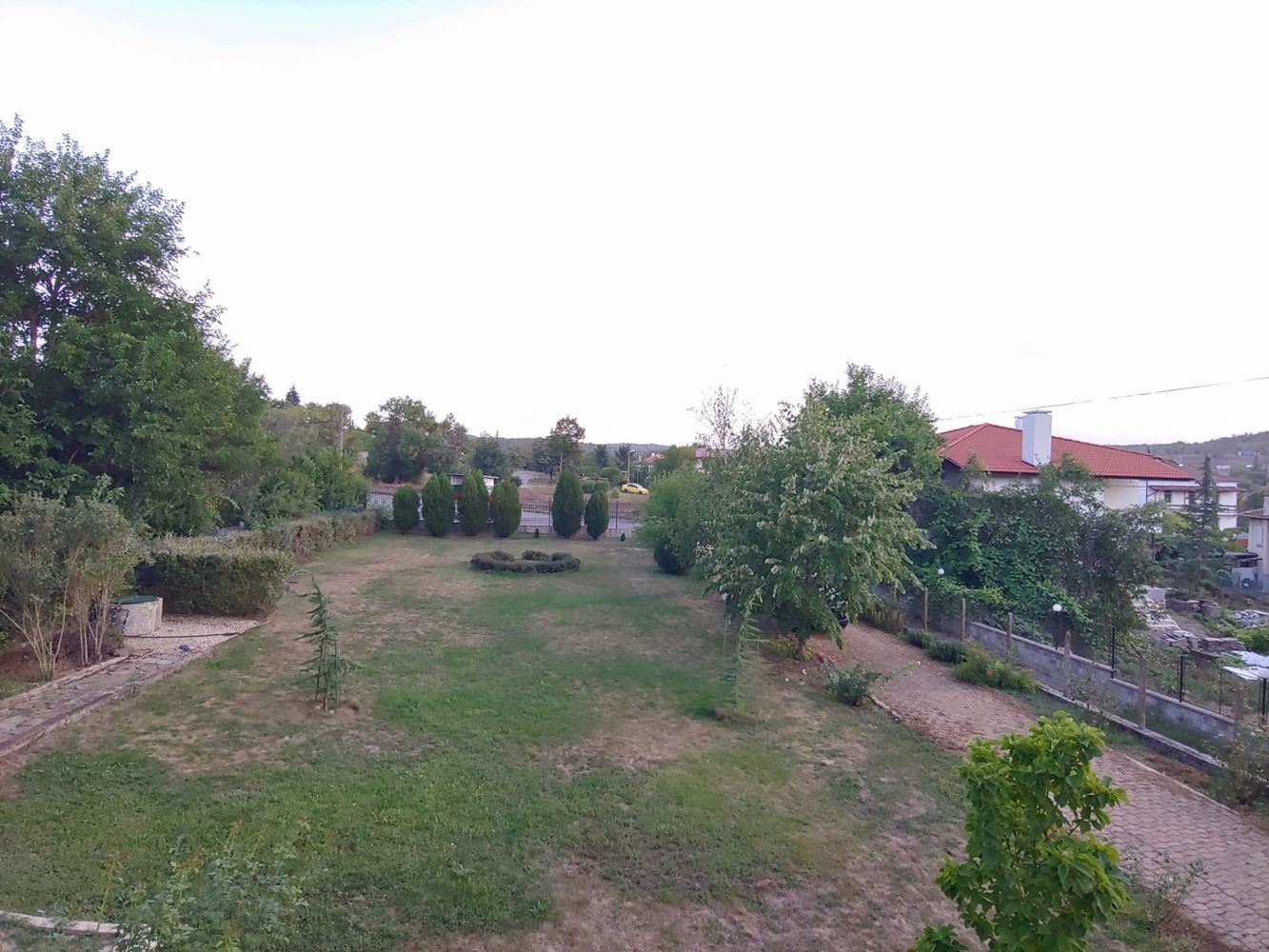 Geräumiges zweistöckiges Haus mit großem Grundstück, Kamin, Sauna und Whirlpool im Dorf Drachevo