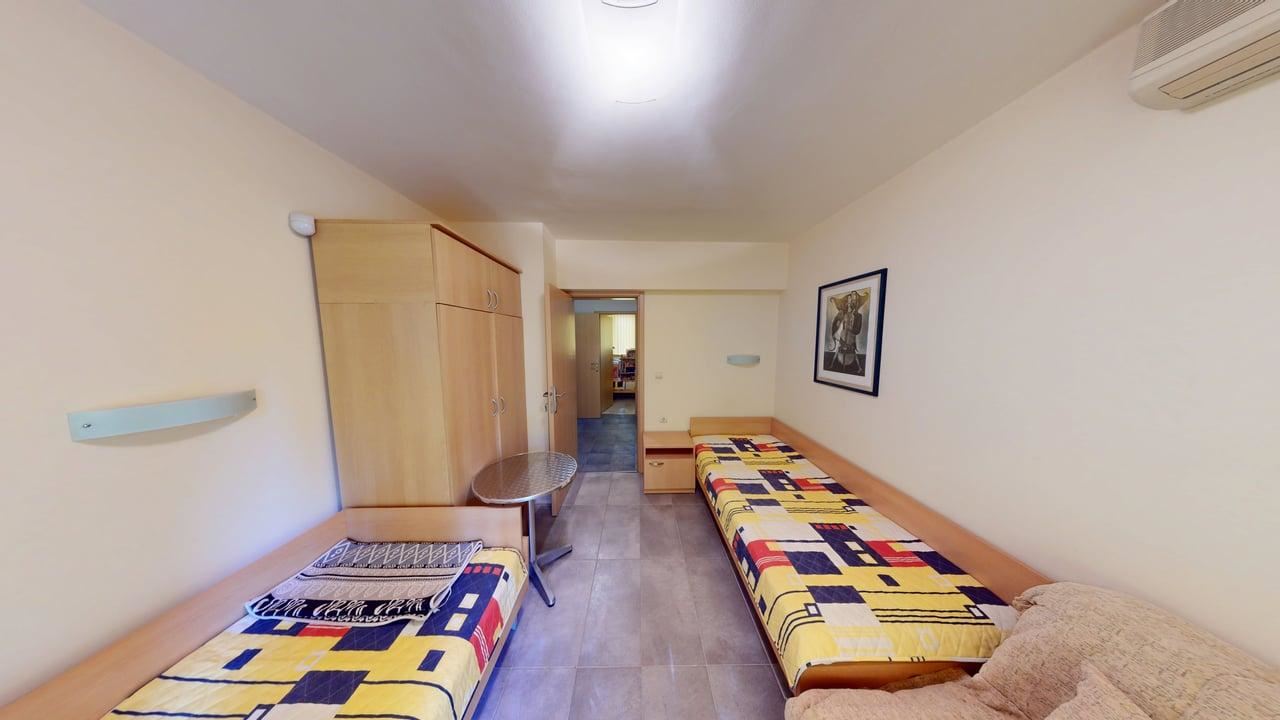 Panoramahaus auf vier Etagen mit 8 Schlafzimmern und Meerblick im Ferienort Sonnenstrand – ohne Wartungsgebühr