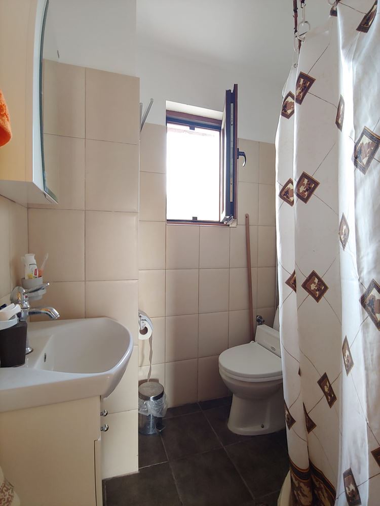 Geräumiges zweistöckiges Haus mit großem Grundstück, Kamin, Sauna und Whirlpool im Dorf Drachevo