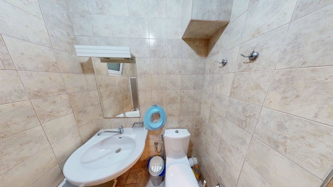 Panoramahaus auf vier Etagen mit 8 Schlafzimmern und Meerblick im Ferienort Sonnenstrand – ohne Wartungsgebühr