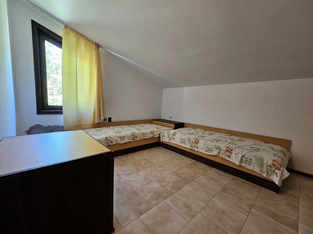 Geräumiges Einfamilienhaus mit Panoramablick in Kosharitsa